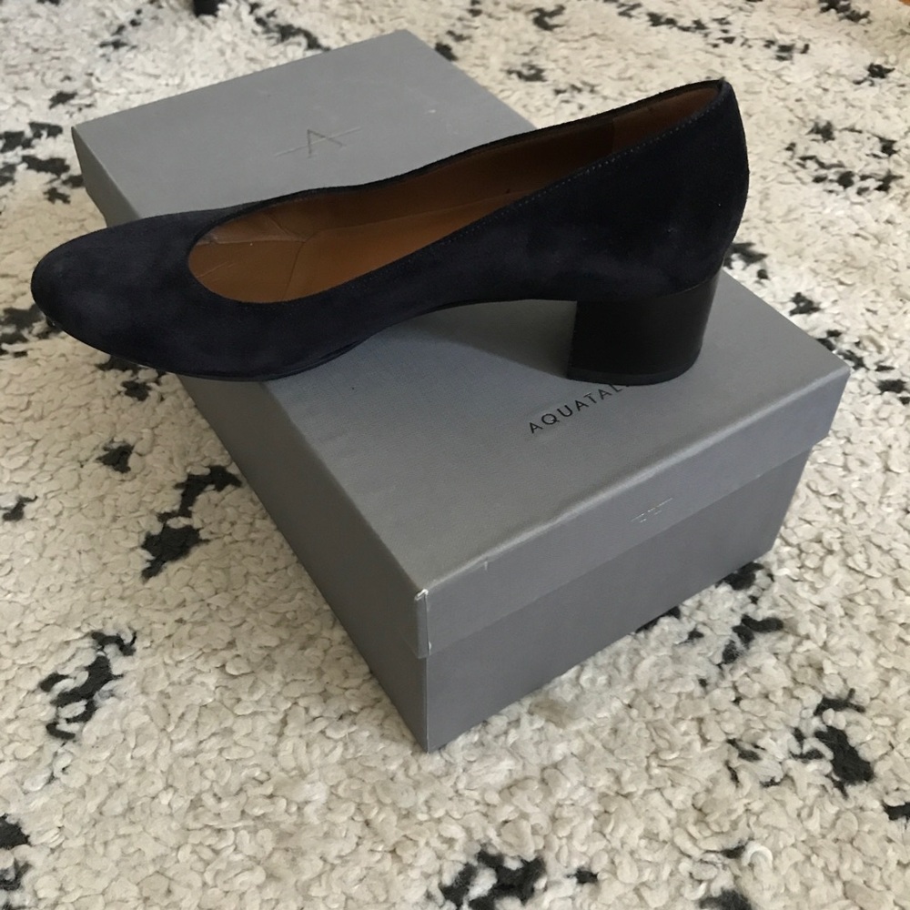 Aquatalia suede pumps with block heel #preppy #minimalist